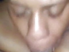 Hadidja comorienne suce bien